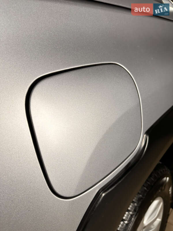 Пикап Toyota Hilux 2019 в Киеве фото 32 Пикап Toyota Hilux 2019 в Киеве