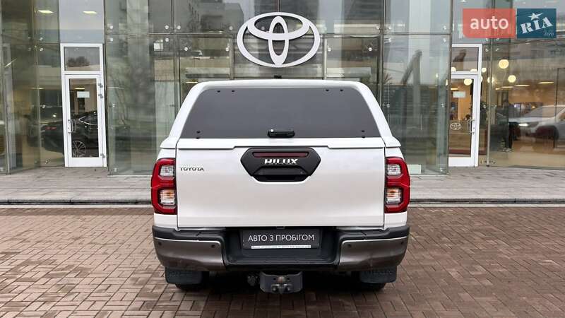 Пикап Toyota Hilux 2022 в Киеве фото 4 Пикап Toyota Hilux 2022 в Киеве