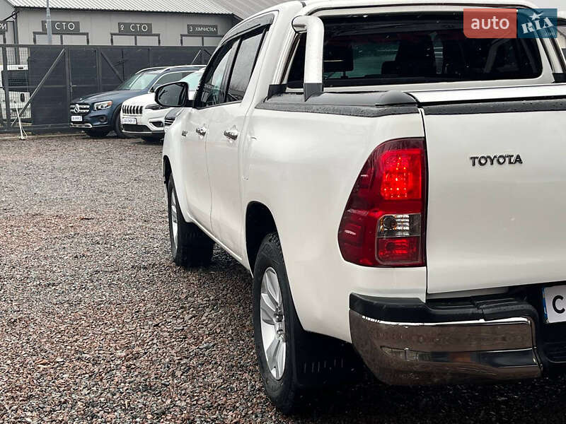Пікап Toyota Hilux 2016 в Стрию