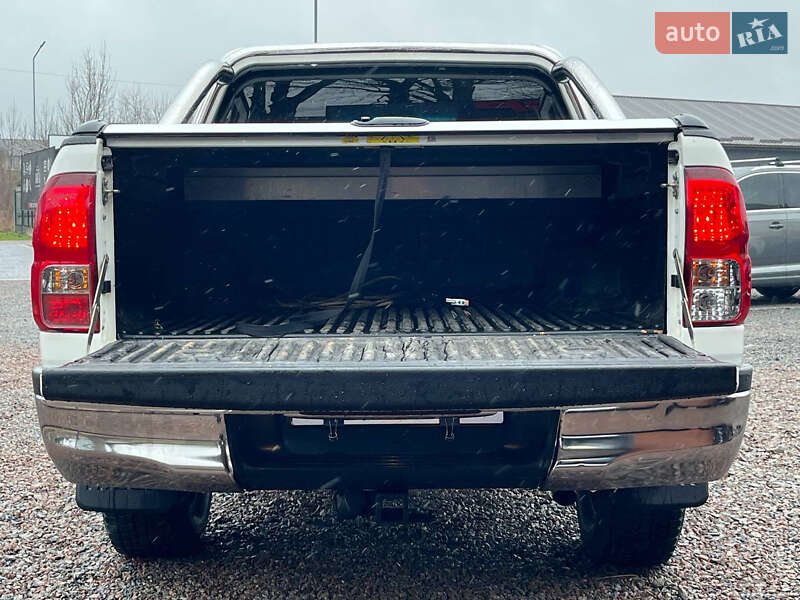 Пікап Toyota Hilux 2016 в Стрию