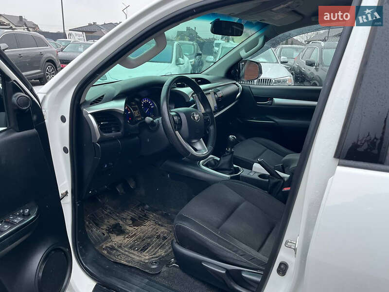 Пікап Toyota Hilux 2016 в Стрию