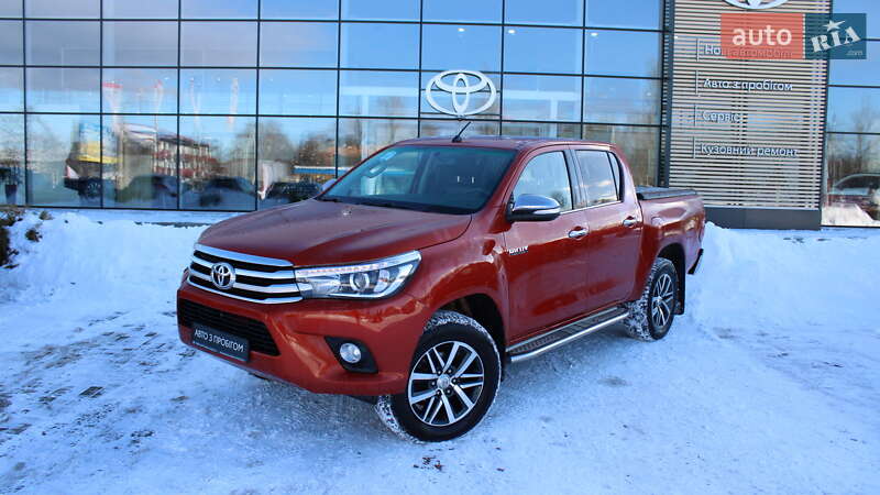 Пикап Toyota Hilux 2016 в Черкассах