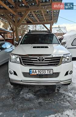 Пикап Toyota Hilux 2013 в Киеве