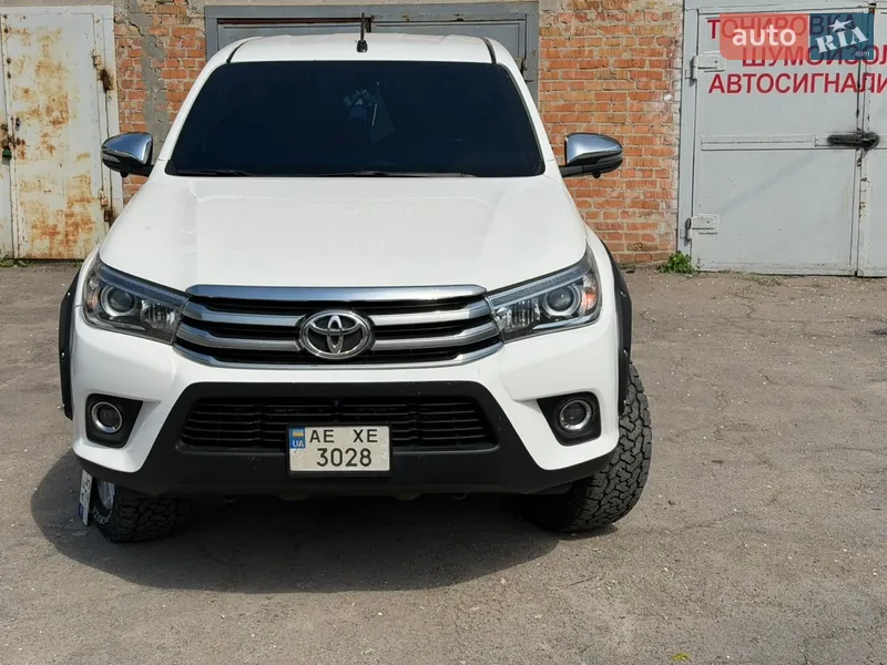 Toyota Hilux 2016