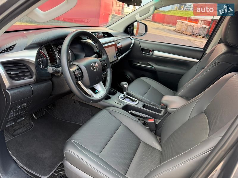 Пикап Toyota Hilux 2024 в Киеве фото 38 Пикап Toyota Hilux 2024 в Киеве
