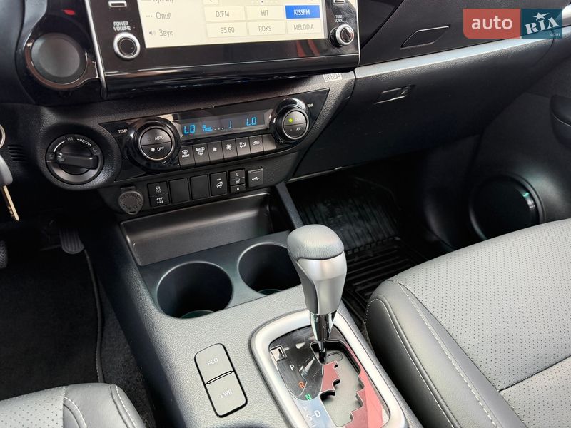 Пикап Toyota Hilux 2024 в Киеве фото 43 Пикап Toyota Hilux 2024 в Киеве
