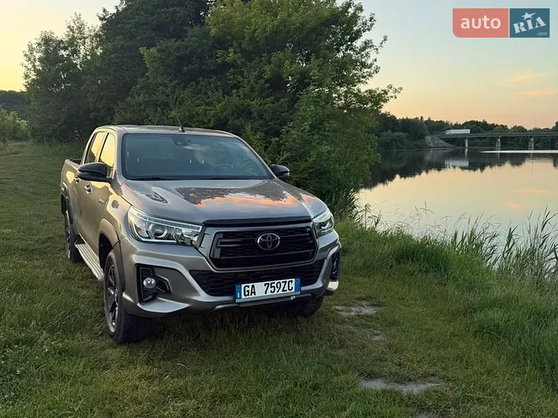 Toyota Hilux