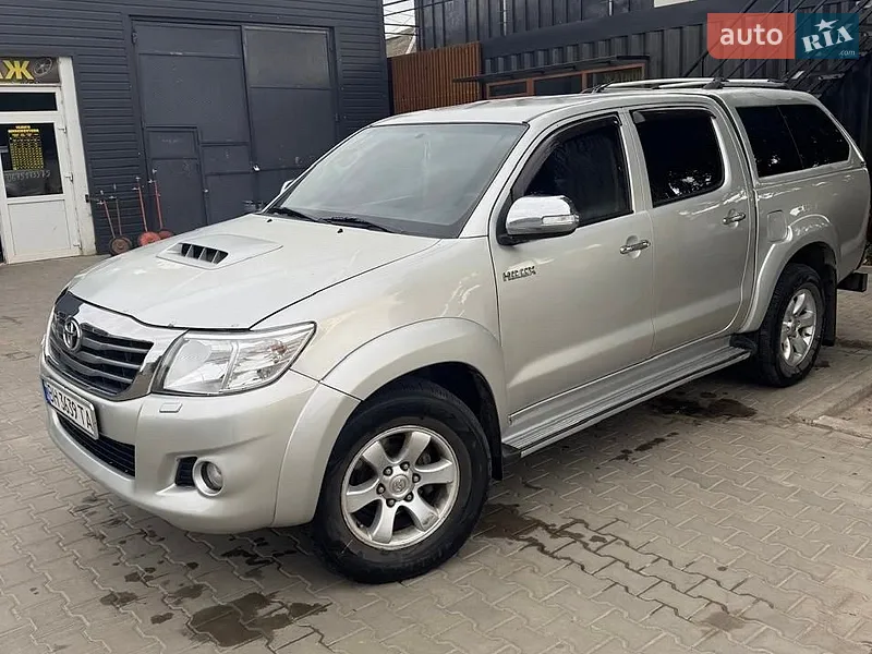 Toyota Hilux 2013