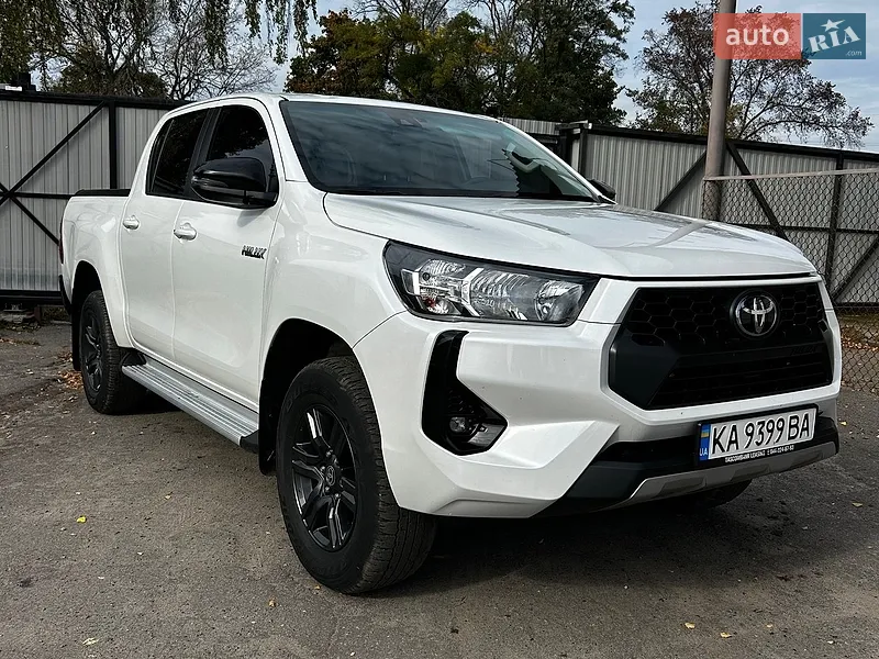 Toyota Hilux