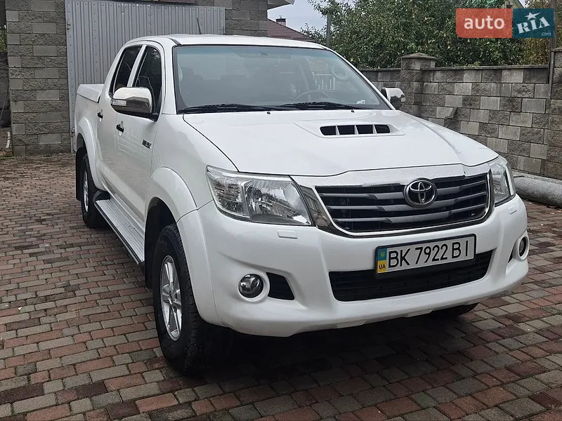 Toyota Hilux