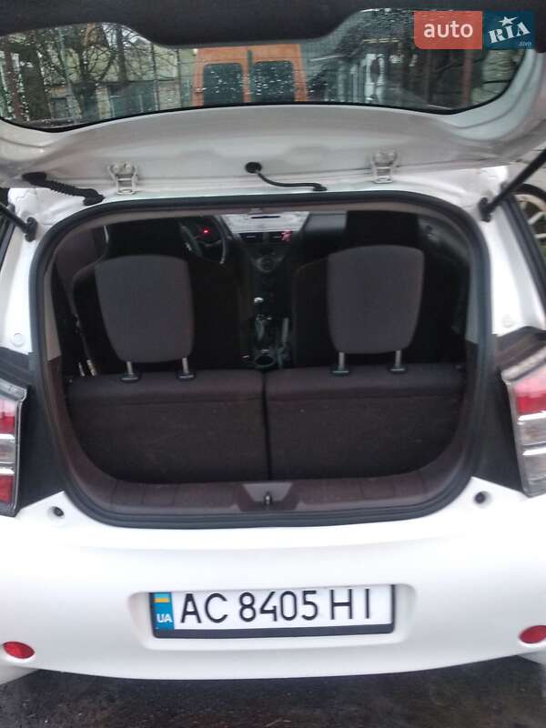 Хетчбек Toyota IQ 2009 в Ковелі