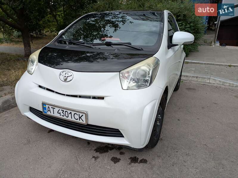 Хетчбек Toyota IQ 2011 в Косові