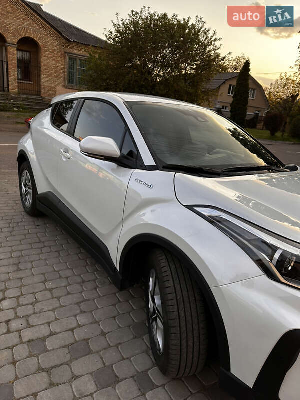 Внедорожник / Кроссовер Toyota Izoa 2022 в Черкассах