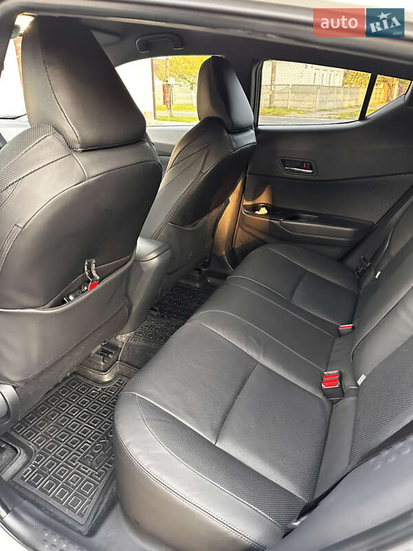 Внедорожник / Кроссовер Toyota Izoa 2022 в Черкассах