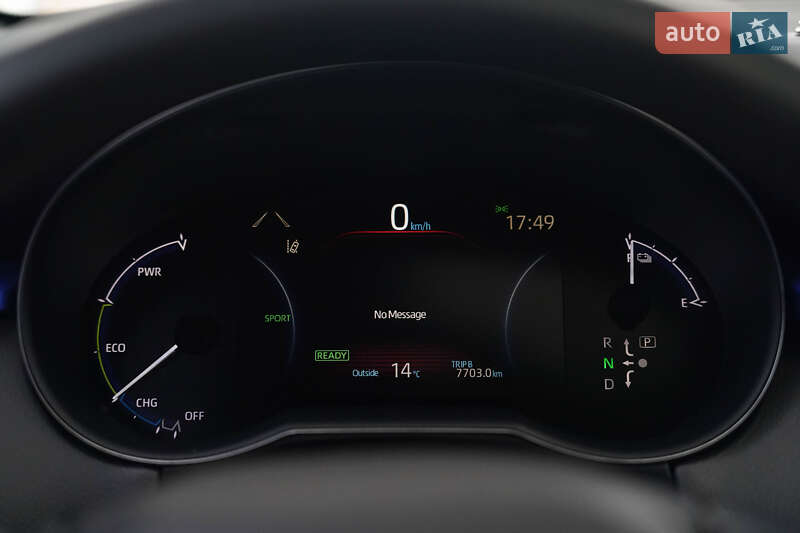 Позашляховик / Кросовер Toyota Izoa 2021 в Чернівцях