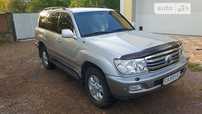 Toyota Land Cruiser 100