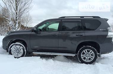 Внедорожник / Кроссовер Toyota Land Cruiser Prado 2010 в Киеве