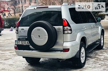 Внедорожник / Кроссовер Toyota Land Cruiser Prado 2004 в Днепре