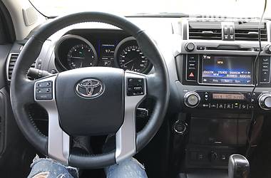 Позашляховик / Кросовер Toyota Land Cruiser Prado 2016 в Харкові