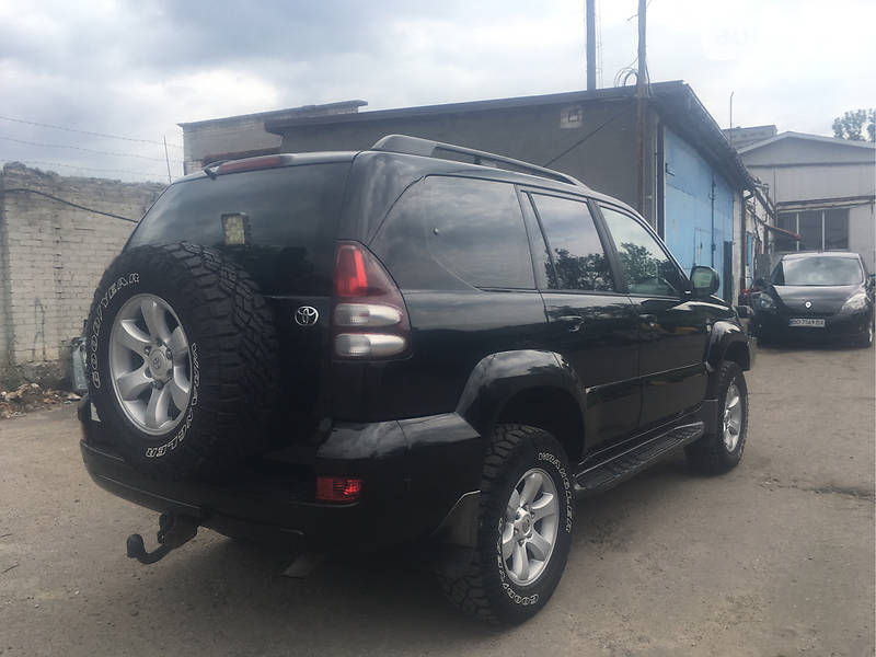 Позашляховик / Кросовер Toyota Land Cruiser Prado 2005 в Львові