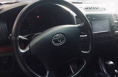 Позашляховик / Кросовер Toyota Land Cruiser Prado 2005 в 