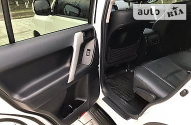 Внедорожник / Кроссовер Toyota Land Cruiser Prado 2018 в 