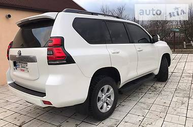 Внедорожник / Кроссовер Toyota Land Cruiser Prado 2018 в 