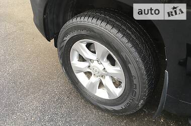 Позашляховик / Кросовер Toyota Land Cruiser Prado 2012 в 
