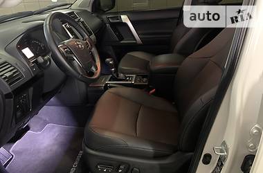 Позашляховик / Кросовер Toyota Land Cruiser Prado 2019 в  фото 23 Позашляховик / Кросовер Toyota Land Cruiser Prado 2019 в