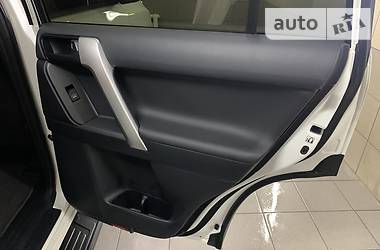 Позашляховик / Кросовер Toyota Land Cruiser Prado 2019 в  фото 30 Позашляховик / Кросовер Toyota Land Cruiser Prado 2019 в