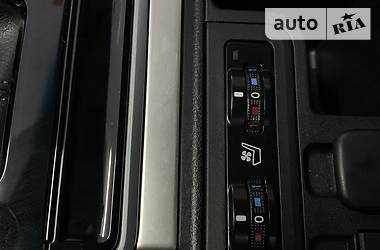 Позашляховик / Кросовер Toyota Land Cruiser Prado 2019 в 