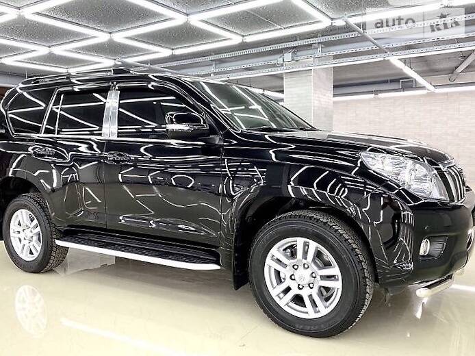 Позашляховик / Кросовер Toyota Land Cruiser Prado 2012 в Миколаєві
