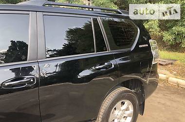 Позашляховик / Кросовер Toyota Land Cruiser Prado 2012 в 