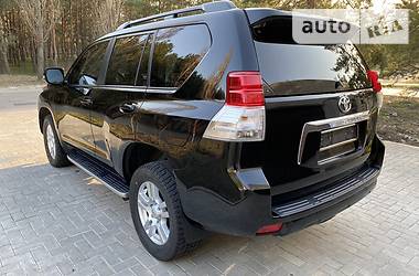 Позашляховик / Кросовер Toyota Land Cruiser Prado 2011 в 