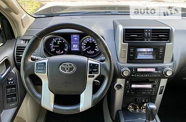Позашляховик / Кросовер Toyota Land Cruiser Prado 2011 в 