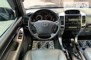 Позашляховик / Кросовер Toyota Land Cruiser Prado 2009 в 