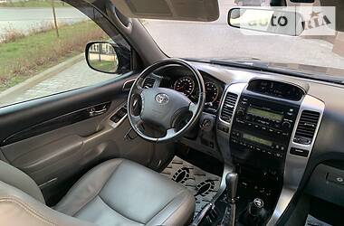 Позашляховик / Кросовер Toyota Land Cruiser Prado 2009 в 