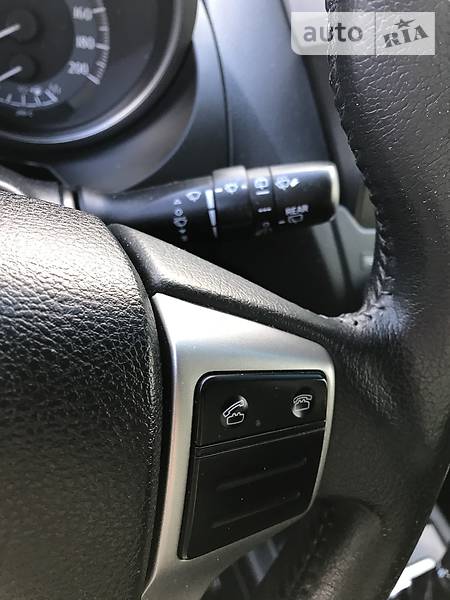 Позашляховик / Кросовер Toyota Land Cruiser Prado 2015 в Києві