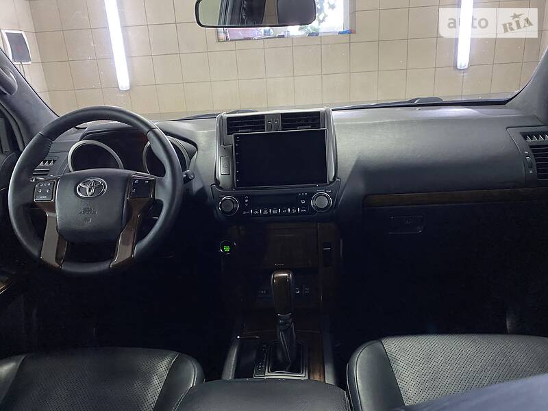 Позашляховик / Кросовер Toyota Land Cruiser Prado 2013 в Умані