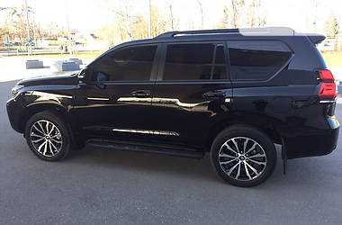 Позашляховик / Кросовер Toyota Land Cruiser Prado 2019 в 