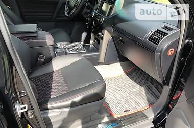 Позашляховик / Кросовер Toyota Land Cruiser Prado 2012 в 