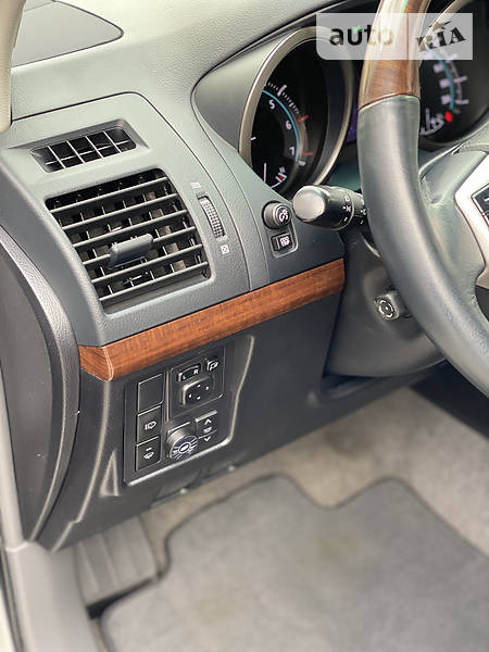 Позашляховик / Кросовер Toyota Land Cruiser Prado 2013 в Львові