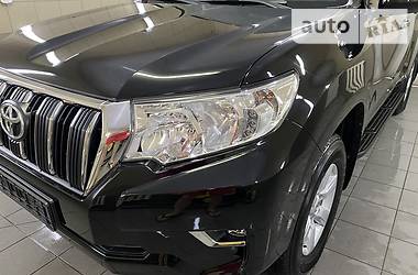 Позашляховик / Кросовер Toyota Land Cruiser Prado 2019 в 