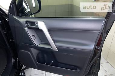 Позашляховик / Кросовер Toyota Land Cruiser Prado 2019 в 