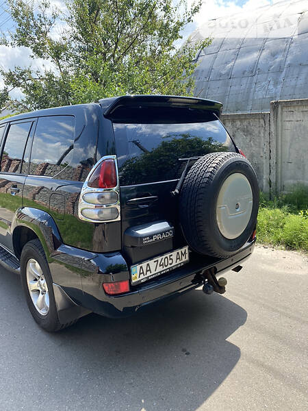 Внедорожник / Кроссовер Toyota Land Cruiser Prado 2006 в Киеве