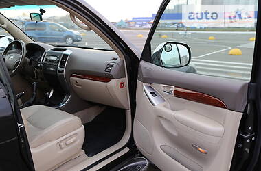 Универсал Toyota Land Cruiser Prado 2008 в 