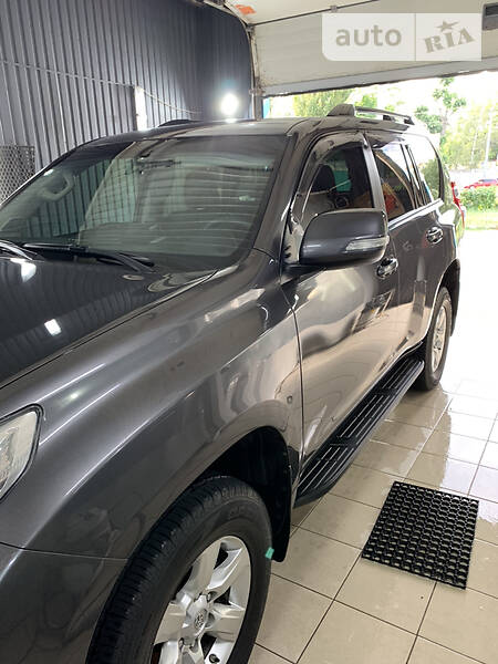 Позашляховик / Кросовер Toyota Land Cruiser Prado 2013 в Києві фото 5 Позашляховик / Кросовер Toyota Land Cruiser Prado 2013 в Києві