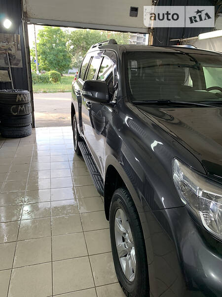 Позашляховик / Кросовер Toyota Land Cruiser Prado 2013 в Києві фото 21 Позашляховик / Кросовер Toyota Land Cruiser Prado 2013 в Києві