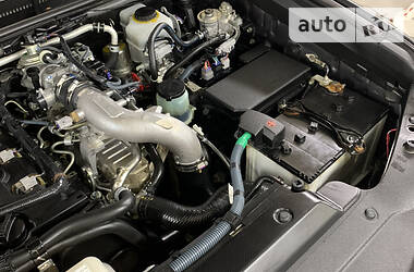 Позашляховик / Кросовер Toyota Land Cruiser Prado 2013 в 