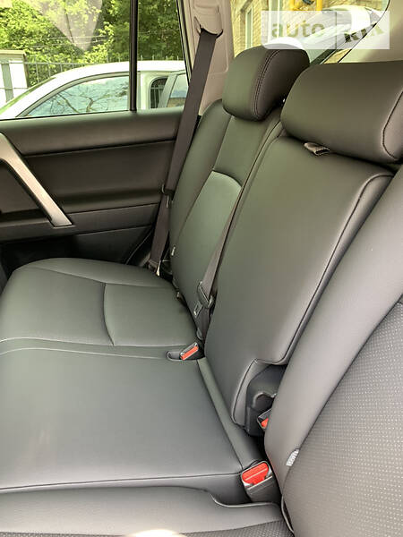 Позашляховик / Кросовер Toyota Land Cruiser Prado 2013 в Києві фото 42 Позашляховик / Кросовер Toyota Land Cruiser Prado 2013 в Києві